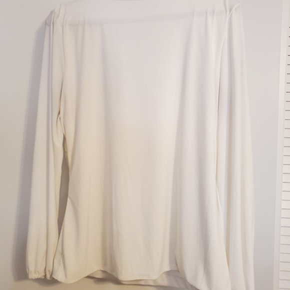 White House Black Market Long Sleeve White Blouse with Gold Chain (XL) - Picture 5 of 6